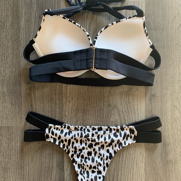 34B XS Hottie Halter cheetah animal print - Picture 5 of 6